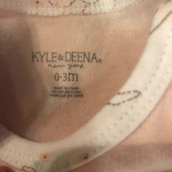 KYLE & Deena Bunny Outfit - Picture 3 of 8